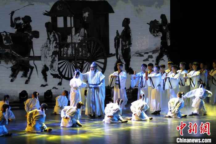 资料图：孔子故里山东曲阜举行孔子文化节。　沙见龙 摄