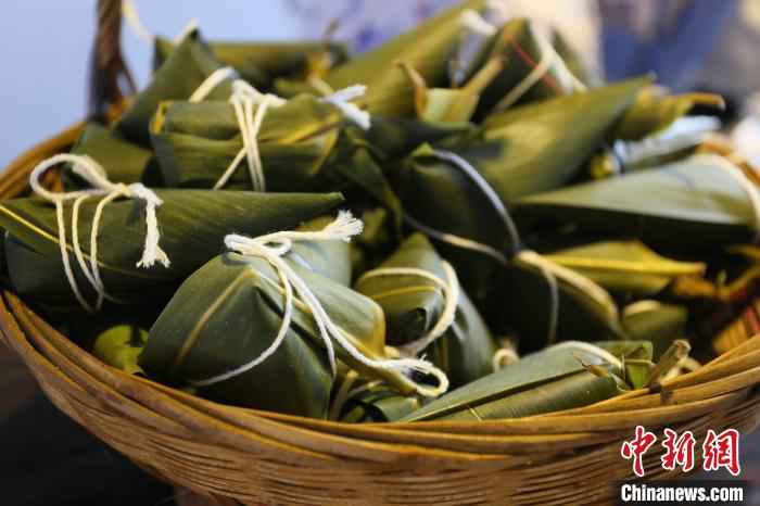 小巧玲珑、有棱有角的秭归清水粽 王康荣 摄