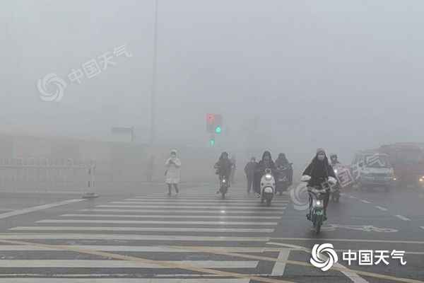 华北黄淮雾和霾持续 周末起气温“跳水”