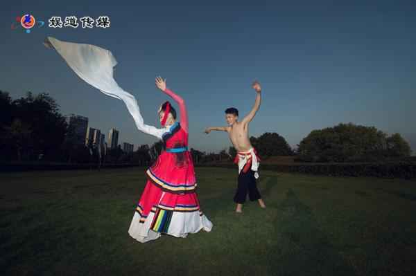 中国舞蹈家夏冰：舞动十二时辰