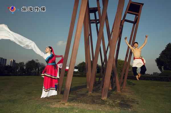 中国舞蹈家夏冰：舞动十二时辰