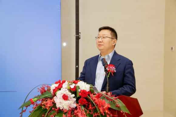 北京化工大学与华为签署战略合作协议
