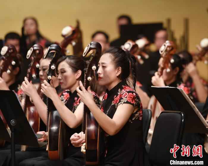 大型民族交响乐《关公颂》。　米国伟 摄