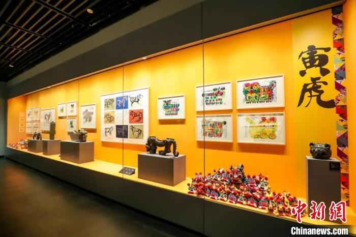 韩美林生肖艺术展现场。韩美林艺术基金会供图
