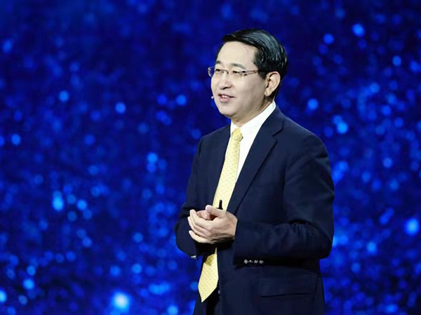新华三CEO于英涛：向数字原生迈进赋能产业数字化转型