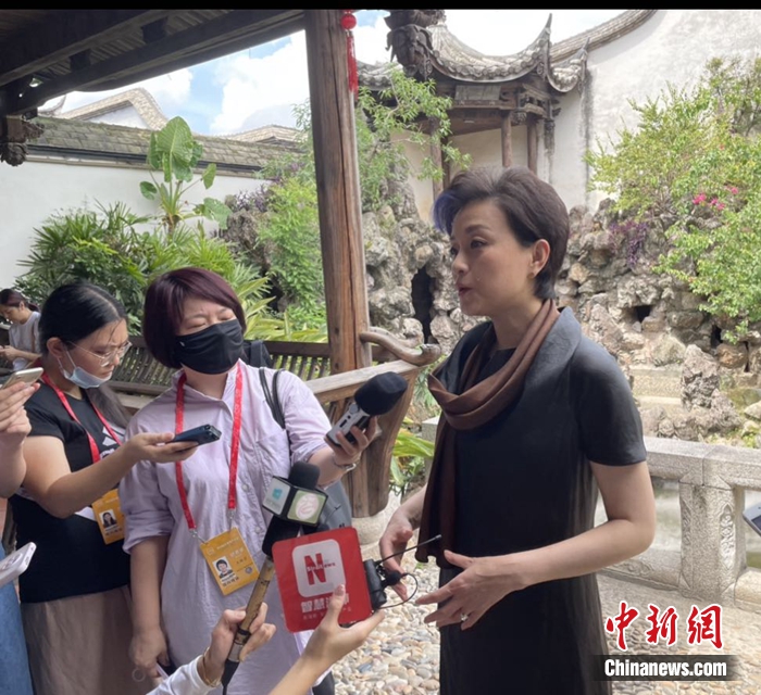 7月17日，杨澜在福州受访。 林春茵 摄