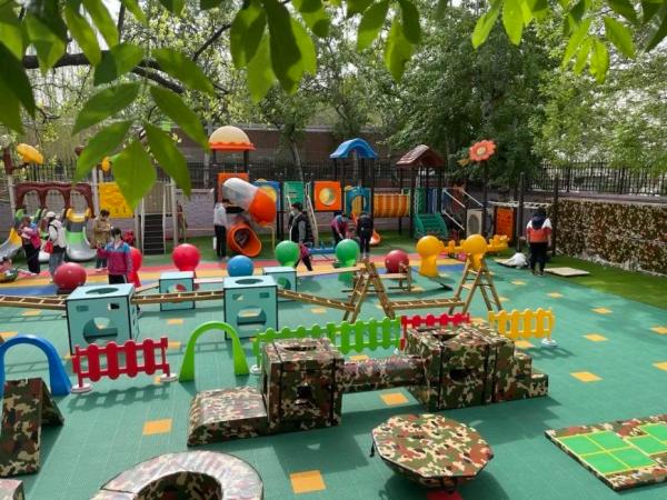 红桥区第十八幼儿园开展亲子游园会活动