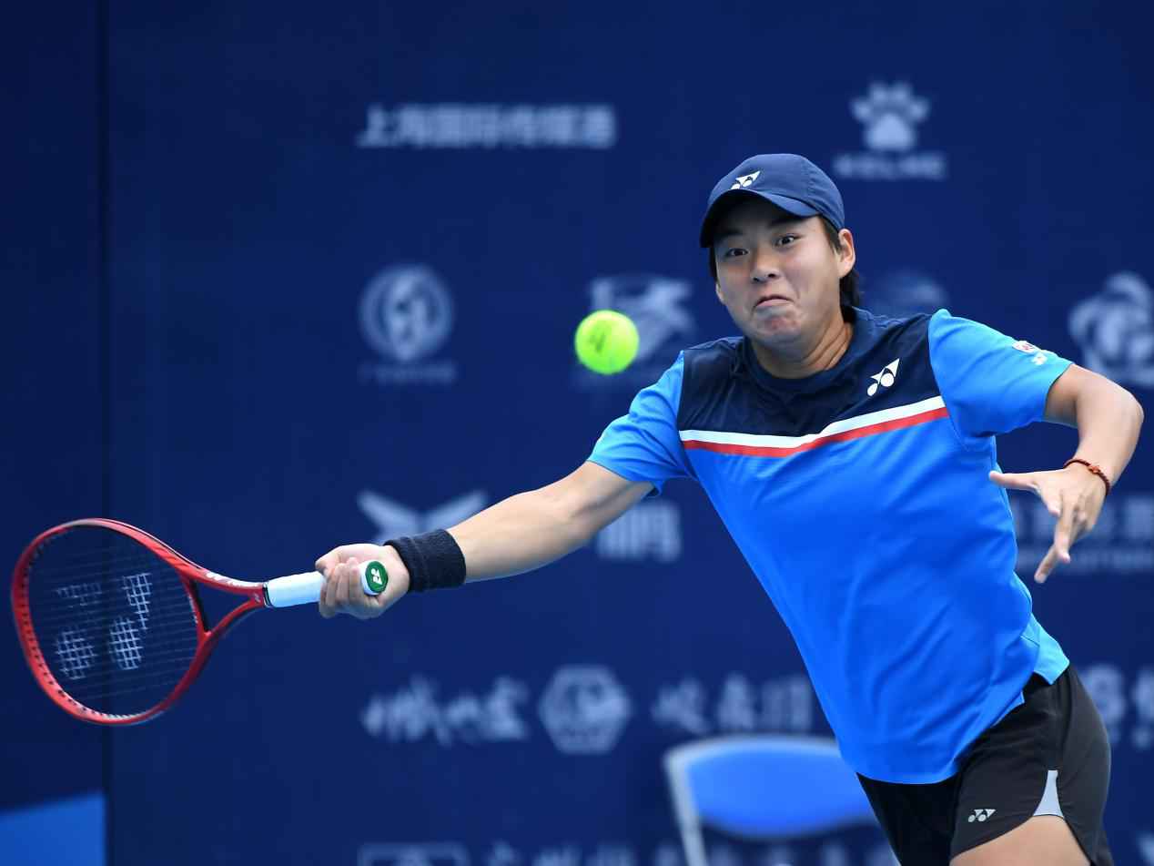 中国网球巡回赛广州黄埔站落幕，吴易昺收获双冠成大赢家